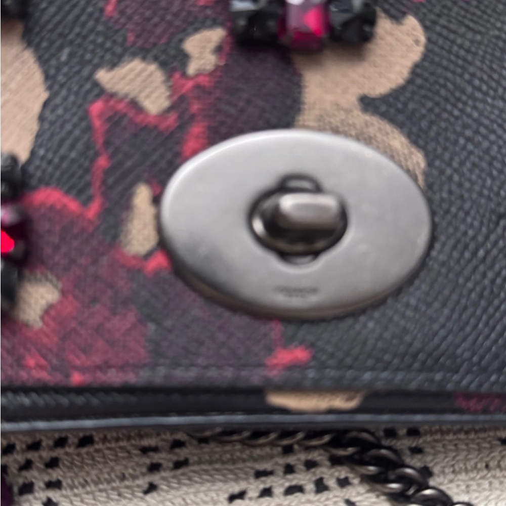💕Coach Black and Red Crossbody Bag. - Picture 6 of 6